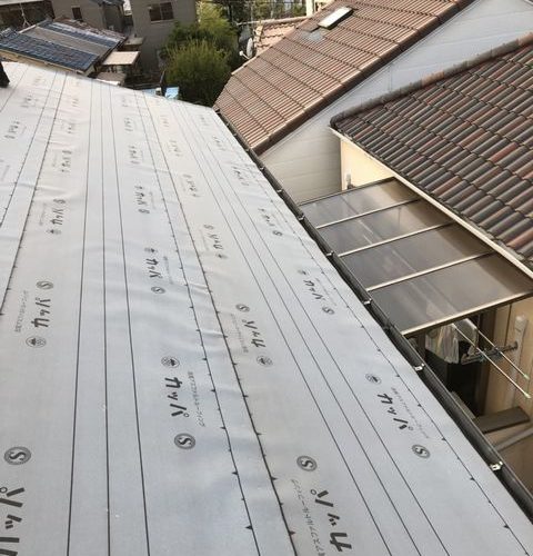 京都市伏見区にて屋根修理　～野地板・ルーフィング張り～
